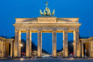 the-brandenburg-gate-in-berlin-2021-09-02-08-45-23-utc-1400x933